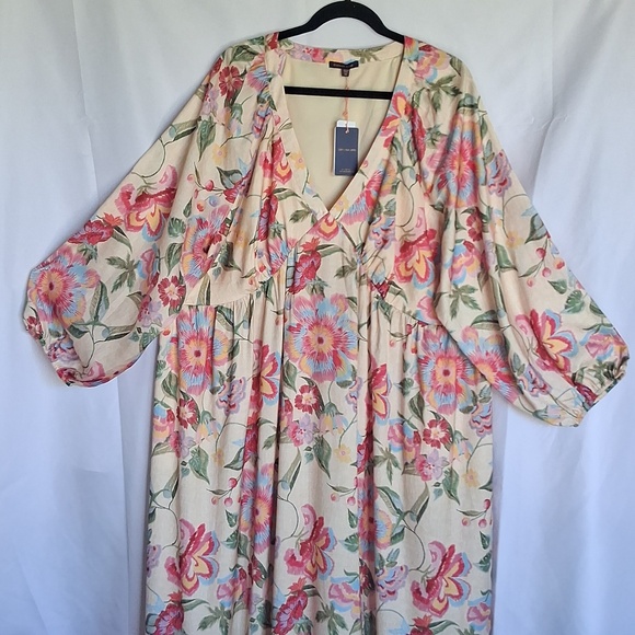 Skies Are Blue Dresses & Skirts - SKIES ARE BLUE Floral Maxi Dress Cream Pink 3X